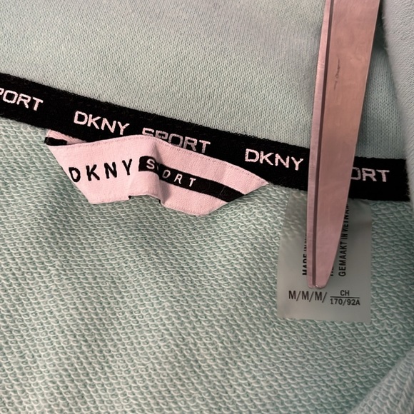 Activewear Lot - Two Tops and One Pant - Picture 9 of 16